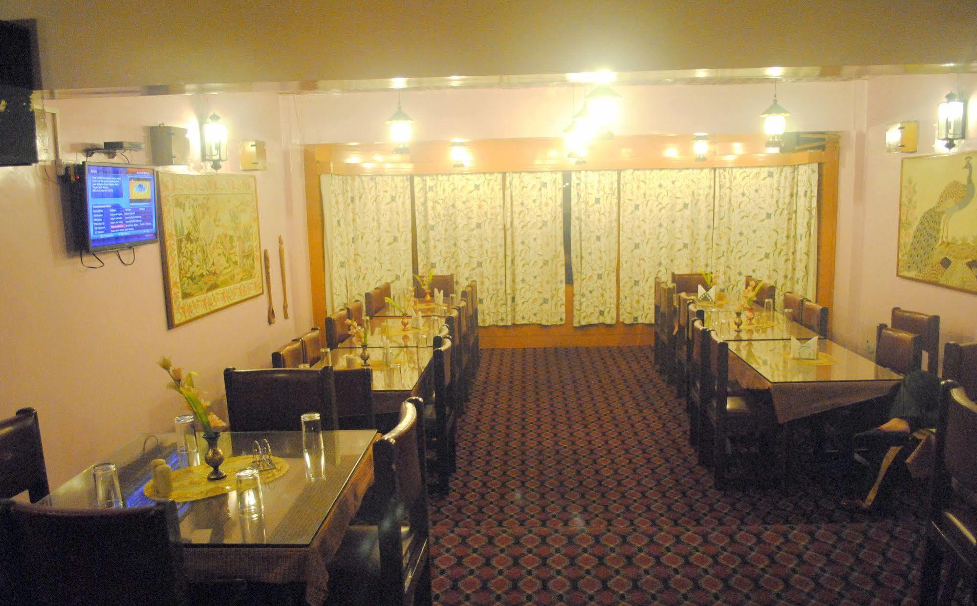 Welcome Hotel Gulmarg Exterior photo