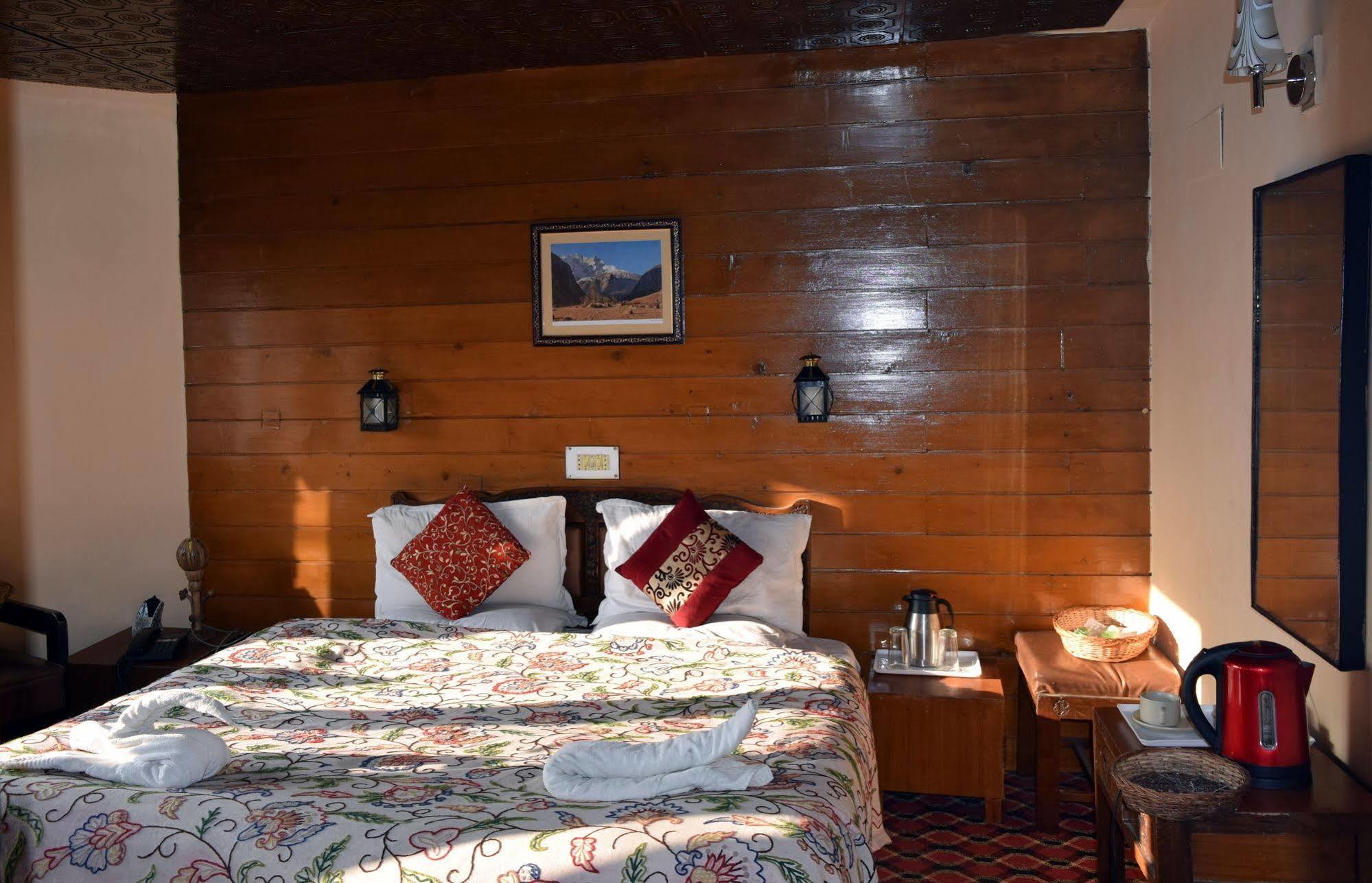 Welcome Hotel Gulmarg Exterior photo