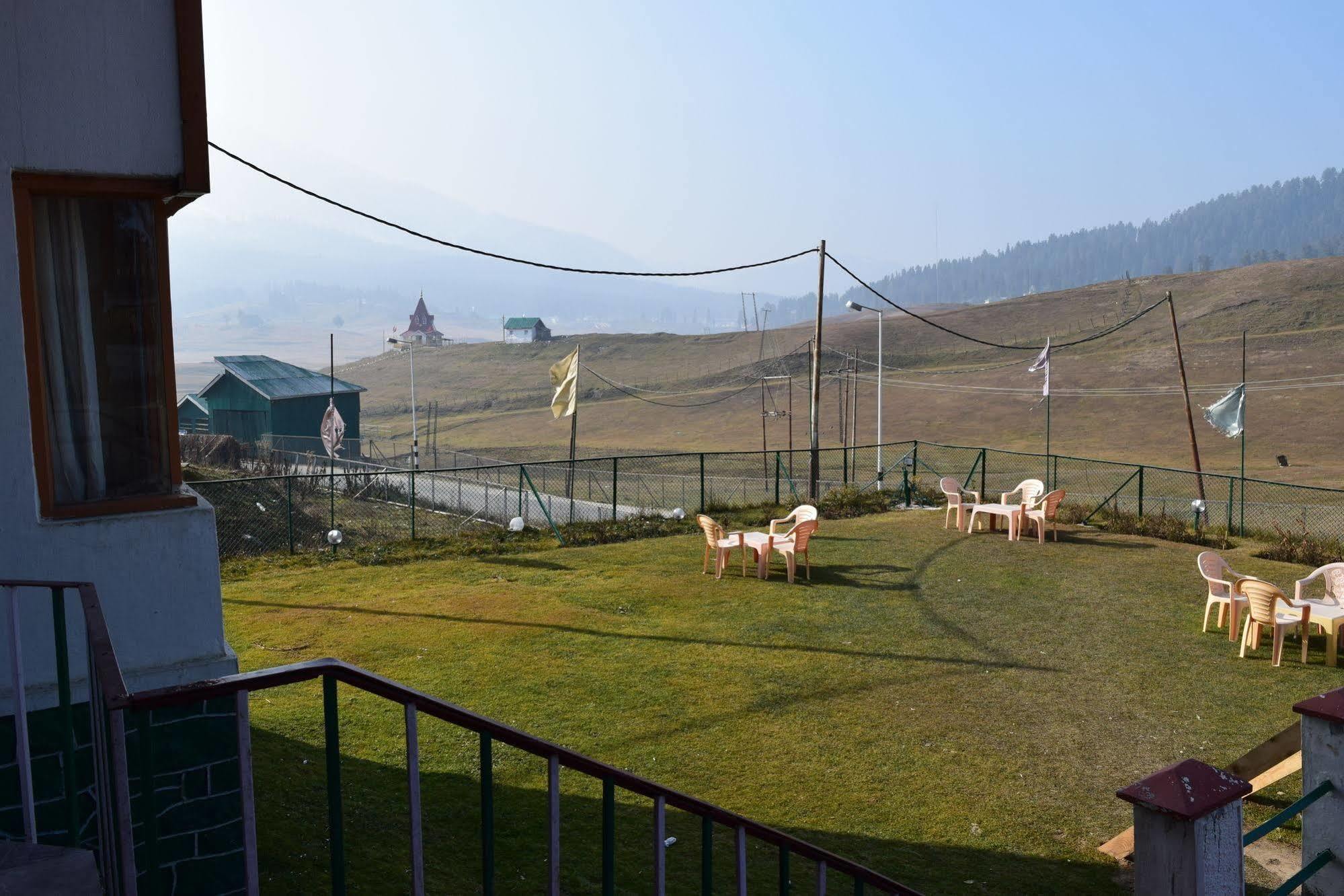 Welcome Hotel Gulmarg Exterior photo